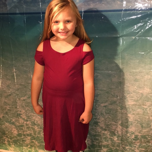 Place Dress - Picture 2 of 4